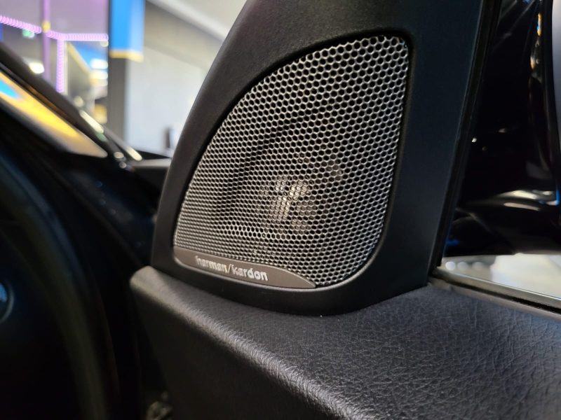 BMW SERIE 2 M240i 340cv CABRIOLET / SUIVI BMW / HARMAN KARDON / SIEGES ELECTRIQUES / BMW ADAPTATIVE 