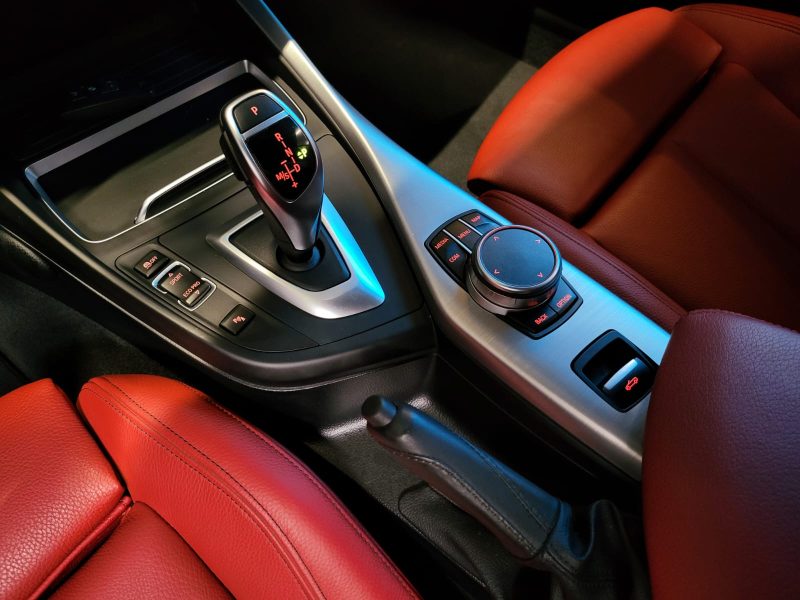 BMW SERIE 2 M240i 340cv CABRIOLET / SUIVI BMW / HARMAN KARDON / SIEGES ELECTRIQUES / BMW ADAPTATIVE 