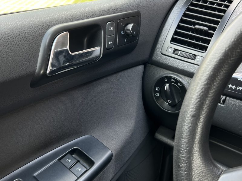 VOLKSWAGEN POLO 4 IV 1.4 i 75 Cv BOITE AUTOMATIQUE 5 PORTES CLIMATISATION REGULATEUR - GARANTIE 1 AN