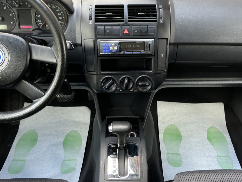 VOLKSWAGEN POLO 4 IV 1.4 i 75 Cv BOITE AUTOMATIQUE 5 PORTES CLIMATISATION REGULATEUR - GARANTIE 1 AN