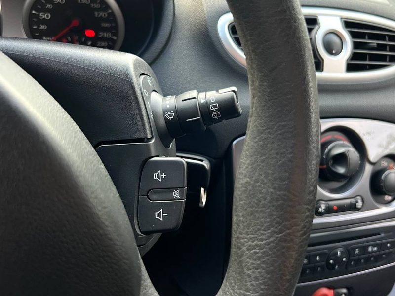 RENAULT CLIO 3 III PHASE 2 ESTATE / BREAK 1.2 100 Cv CRIT AIR 1 - GARANTIE 1 AN