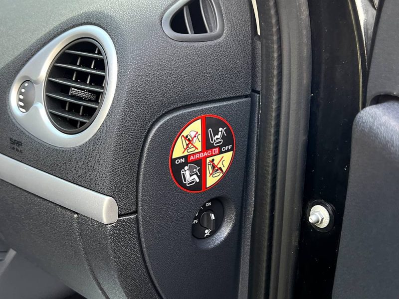 RENAULT CLIO 3 III PHASE 2 ESTATE / BREAK 1.2 100 Cv CRIT AIR 1 - GARANTIE 1 AN