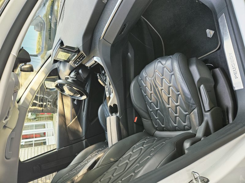 PEUGEOT 5008II  SERIE ROAD TRIP S&S PURETECH 130CV EAT8 7 PLACES