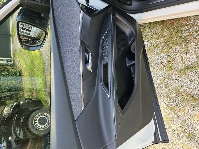 PEUGEOT 5008II  SERIE ROAD TRIP S&S PURETECH 130CV EAT8 7 PLACES