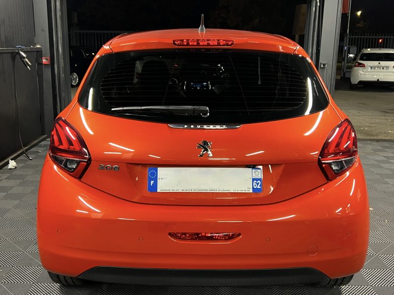 PEUGEOT 208 PHASE 2 1.2 82 Cv APPLE CARPLAY & ANDROID TOIT PANO CAMERA / 23 800 Kms - GARANTIE 1 AN