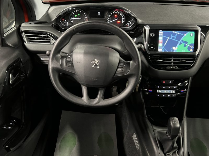 PEUGEOT 208 PHASE 2 1.2 82 Cv APPLE CARPLAY & ANDROID TOIT PANO CAMERA / 23 800 Kms - GARANTIE 1 AN