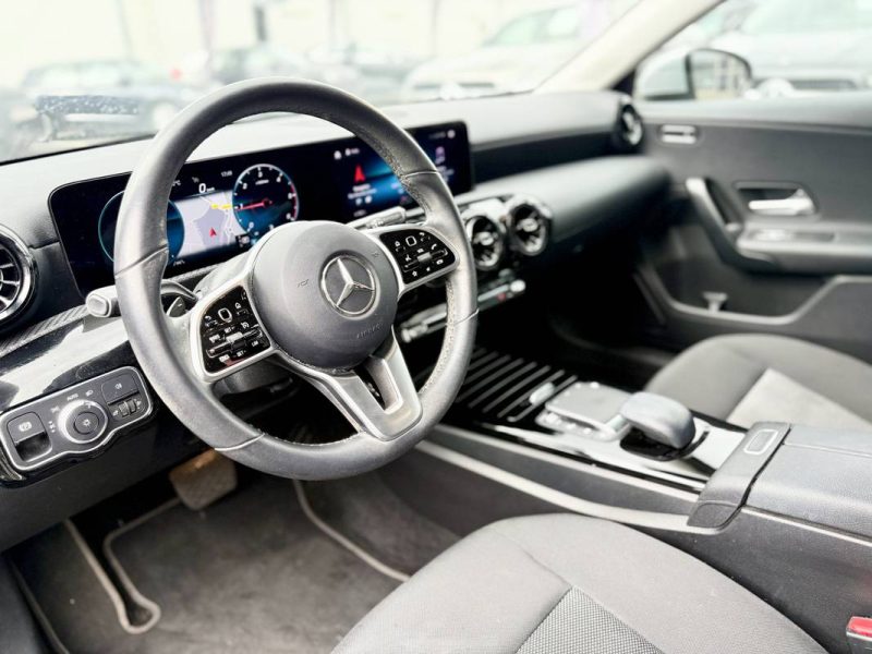 MERCEDES CLASSE A IV 180 D BUSINESS LINE 8G-DCT