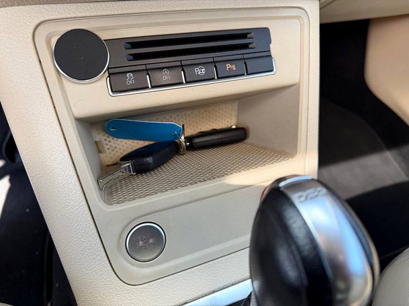 VOLKSWAGEN TIGUAN 2012