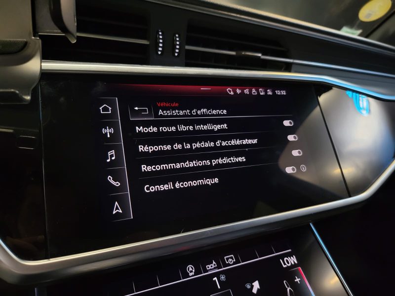 AUDI A6 TDI 163CH S LINE S TRONIC / CARPLAY / CAMERA DE RECUL / SUIVI COMPLET 