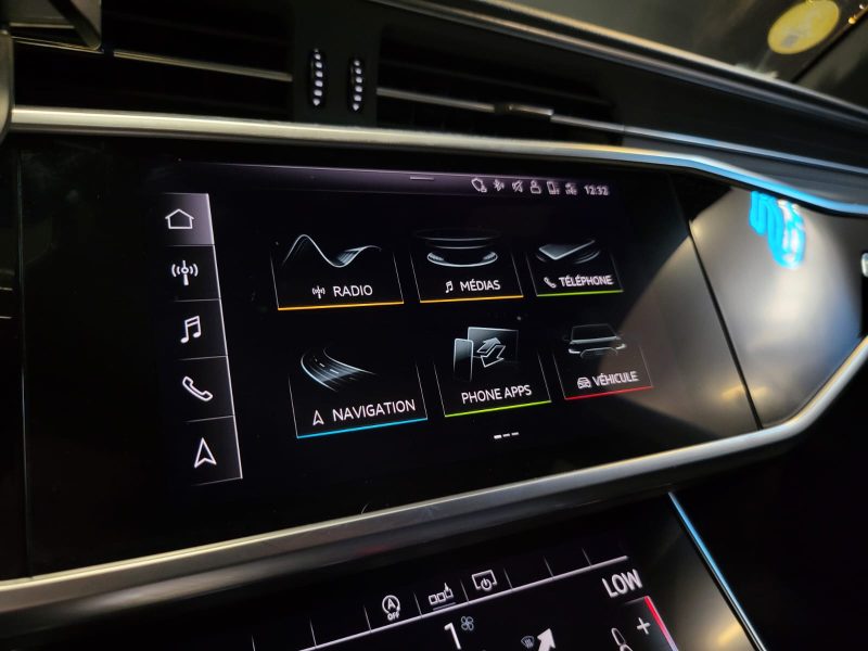 AUDI A6 TDI 163CH S LINE S TRONIC / CARPLAY / CAMERA DE RECUL / SUIVI COMPLET 