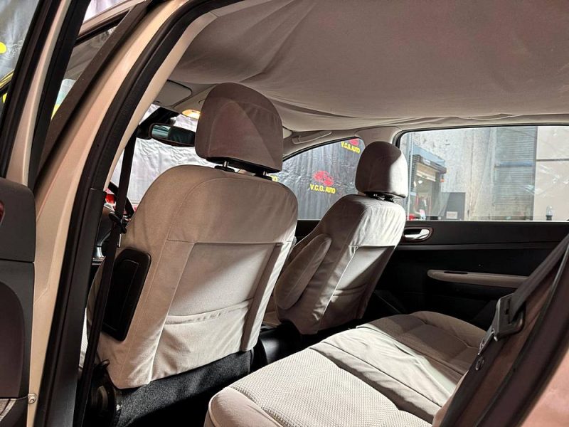 PEUGEOT 307 2.0i 140 Executive Pack 