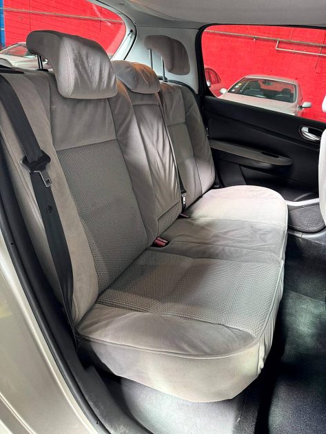 PEUGEOT 307 2.0i 140 Executive Pack 