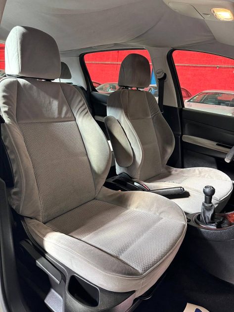 PEUGEOT 307 2.0i 140 Executive Pack 