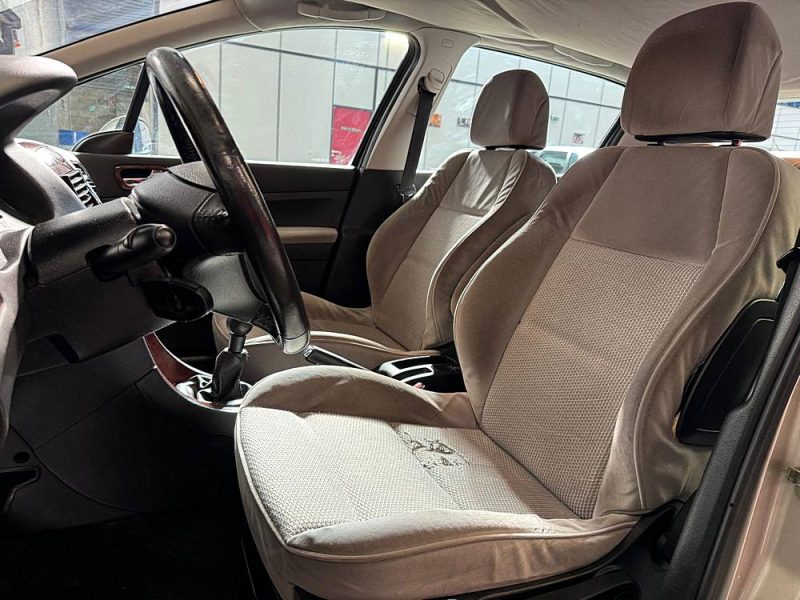 PEUGEOT 307 2.0i 140 Executive Pack 