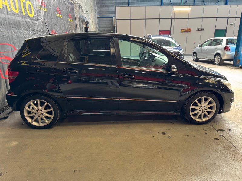 MERCEDES CLASSE B 200 CDI 140 Sport 