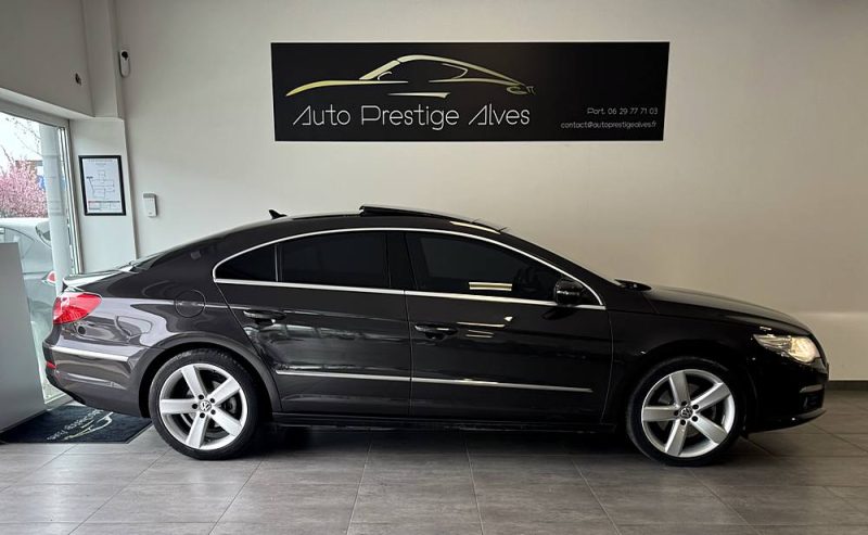 VOLKSWAGEN PASSAT CC 2011