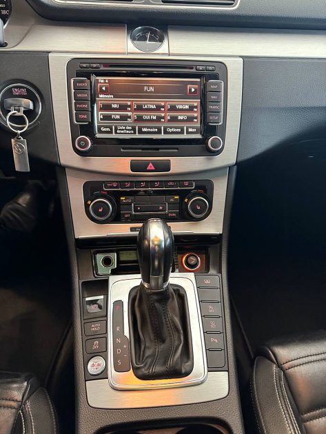 VOLKSWAGEN PASSAT CC 2011