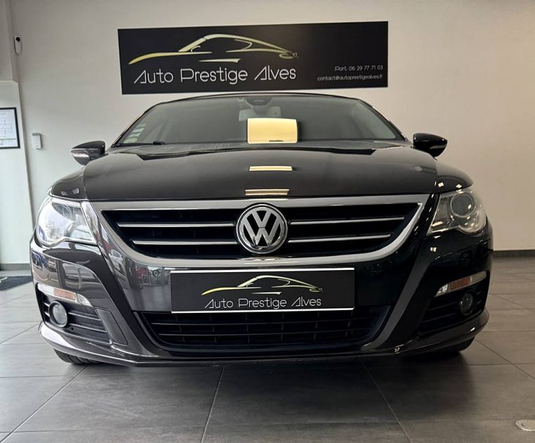 VOLKSWAGEN PASSAT CC 2011