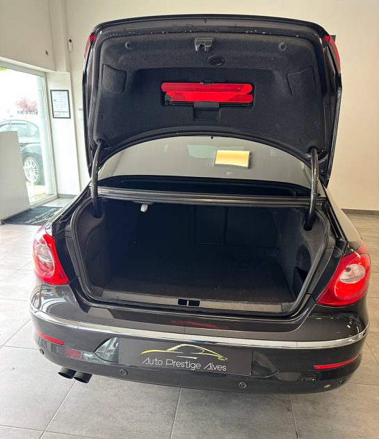 VOLKSWAGEN PASSAT CC 2011