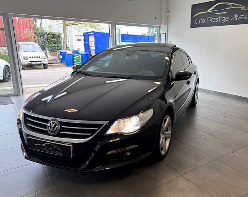 VOLKSWAGEN PASSAT CC 2011