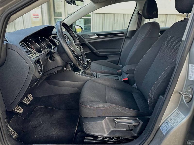 VOLKSWAGEN GOLF 2017