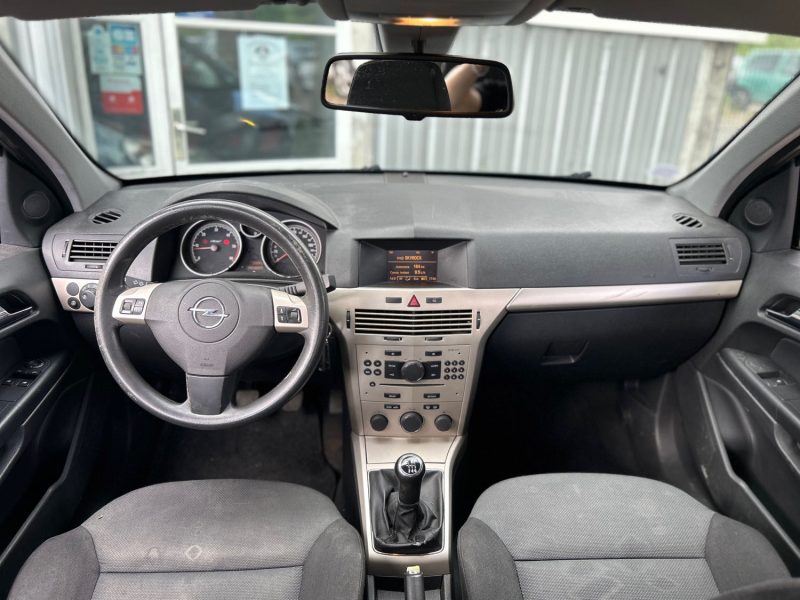 OPEL ASTRA 2007