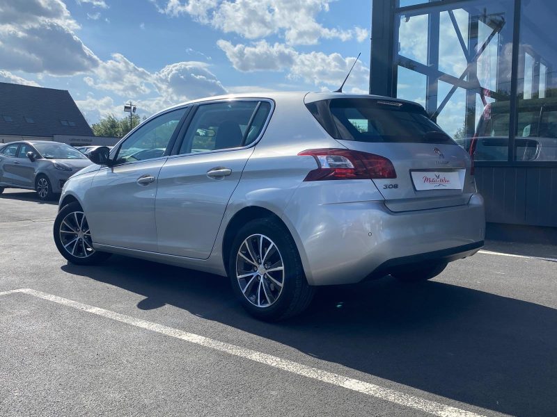 PEUGEOT 308 2015