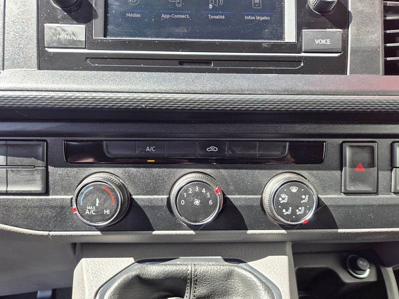 VOLKSWAGEN TRANSPORTER 2021