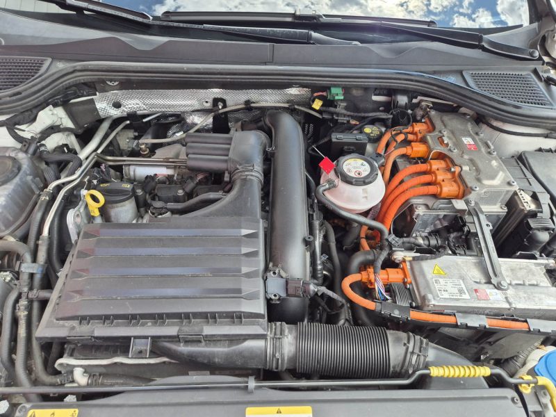 VOLKSWAGEN GOLF GTE 2021