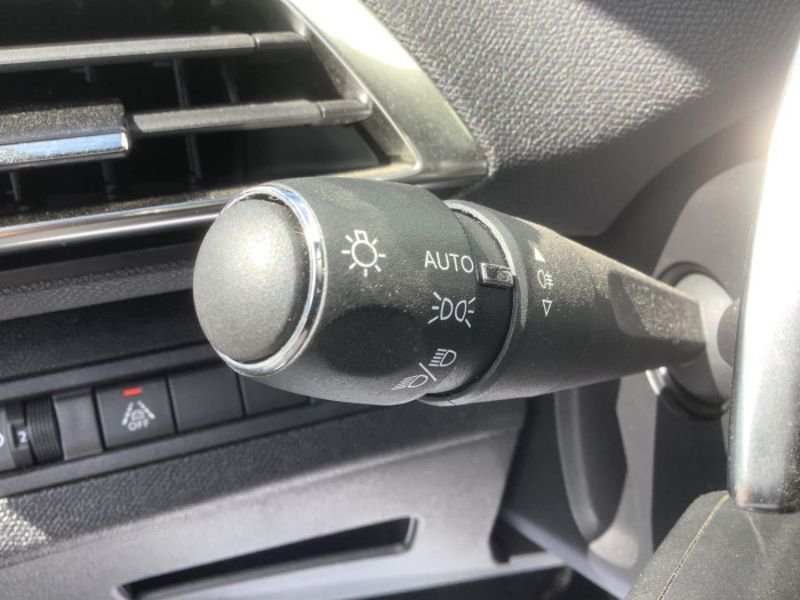 Peugeot 3008 Hybrid 145 e-DCS6 Allure Pack