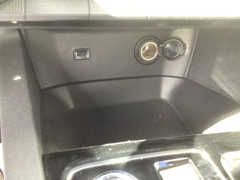 Peugeot 3008 Hybrid 145 e-DCS6 Allure Pack