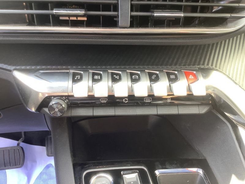 Peugeot 3008 Hybrid 145 e-DCS6 Allure Pack