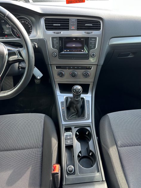 VOLKSWAGEN GOLF 2017