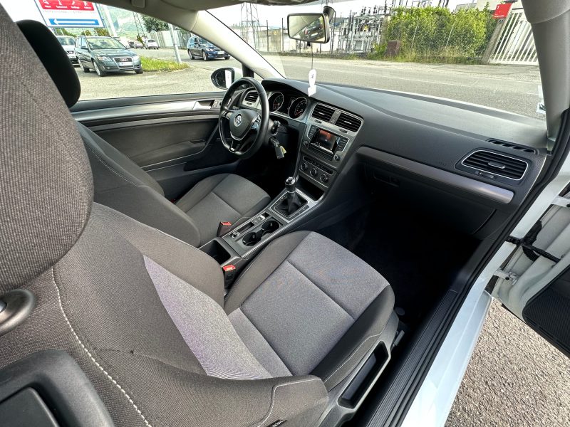 VOLKSWAGEN GOLF 2017