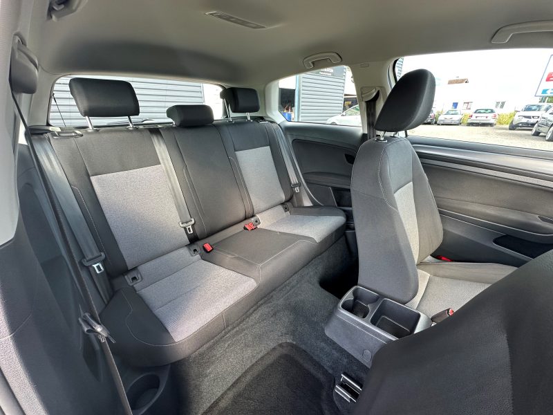 VOLKSWAGEN GOLF 2017