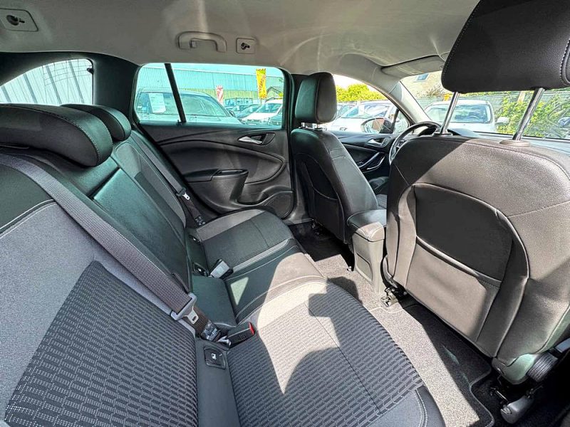 OPEL ASTRA SPORTS TOURER 1.5 CRDI 122CH BOITE AUTO