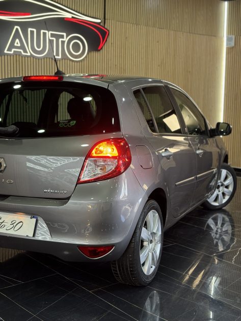 RENAULT CLIO 2011