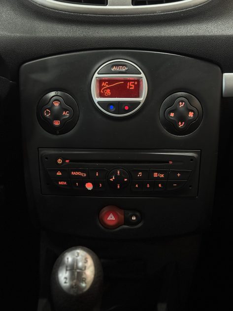 RENAULT CLIO 2011