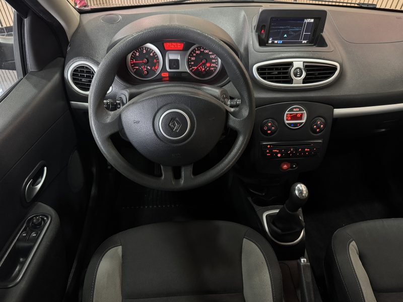 RENAULT CLIO 2011