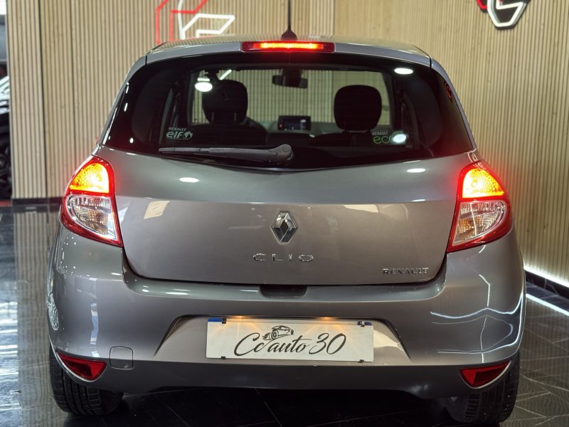 RENAULT CLIO 2011