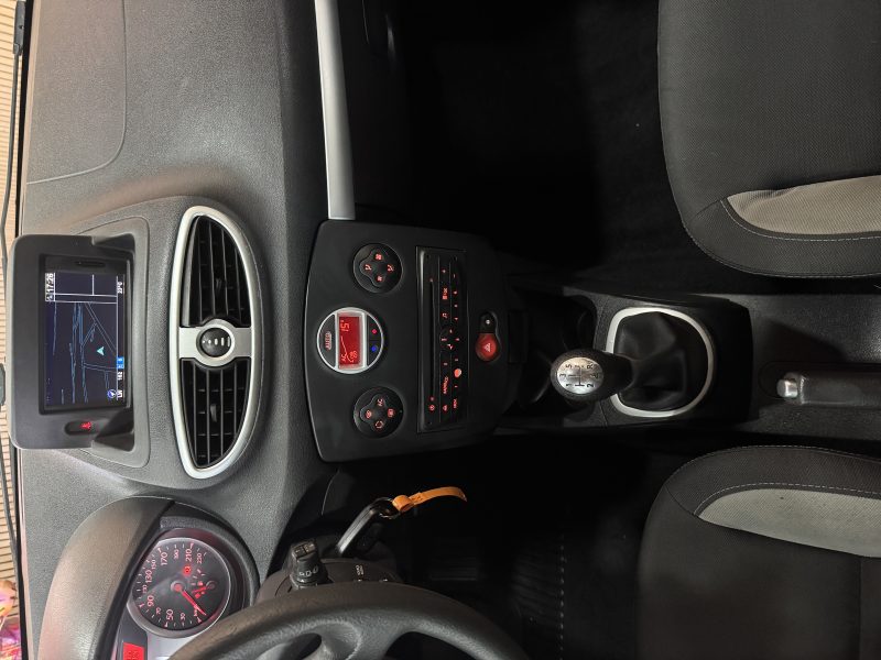 RENAULT CLIO 2011
