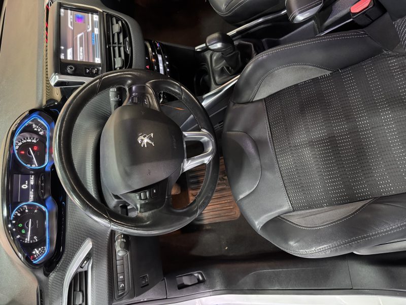 PEUGEOT 2008 2014