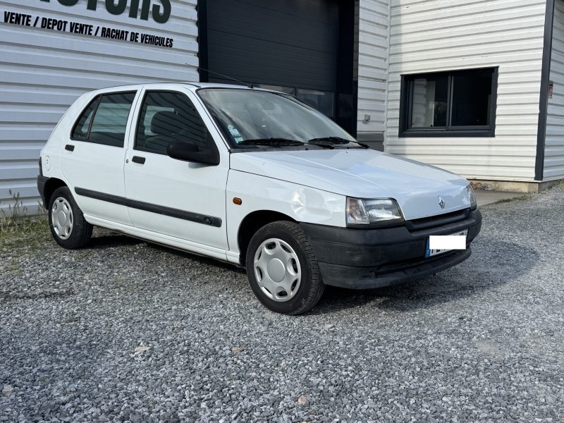 RENAULT CLIO 1995