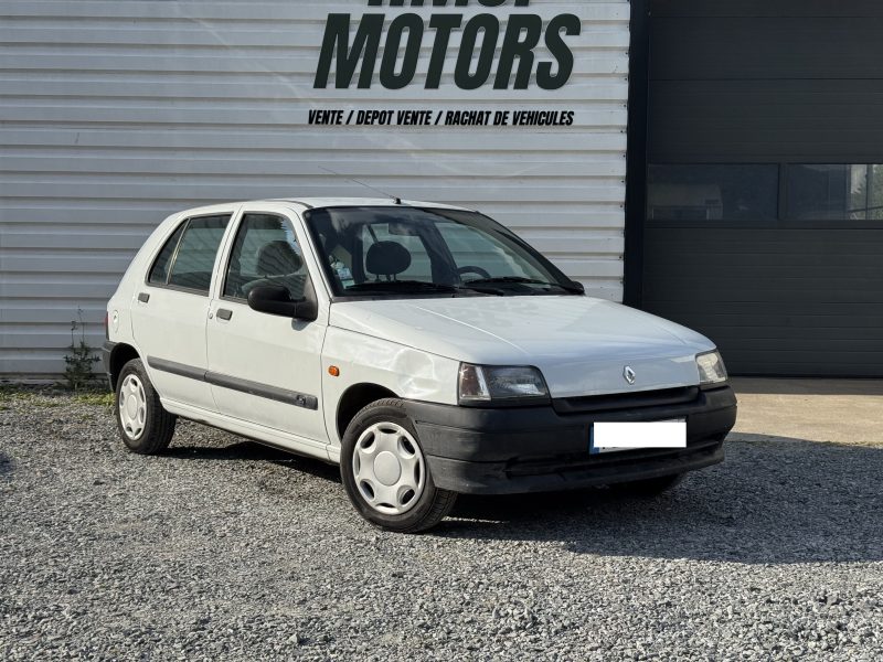 RENAULT CLIO 1995