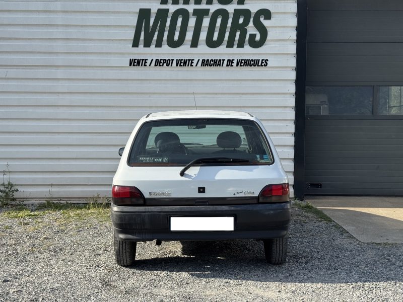 RENAULT CLIO 1995