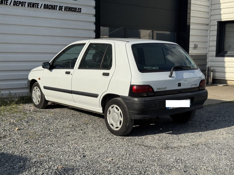 RENAULT CLIO 1995