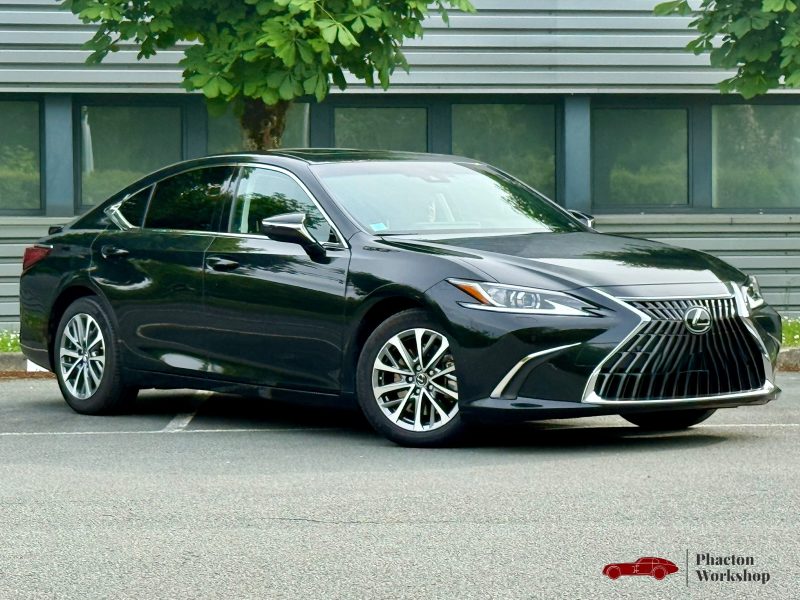 LEXUS ES300H 2023