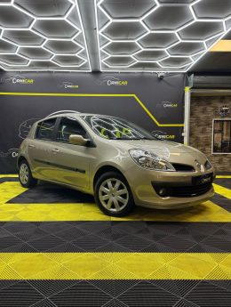 RENAULT CLIO III 1.5 DCI