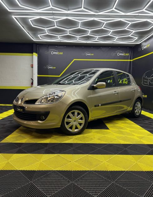 RENAULT CLIO III 1.5 DCI