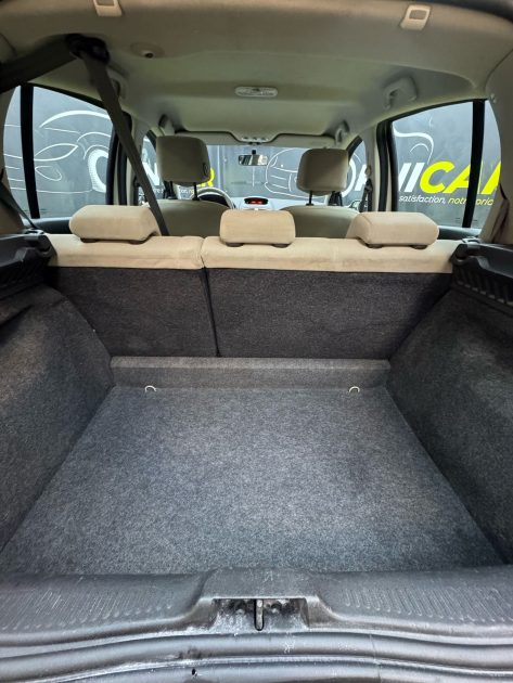 RENAULT CLIO III 1.5 DCI